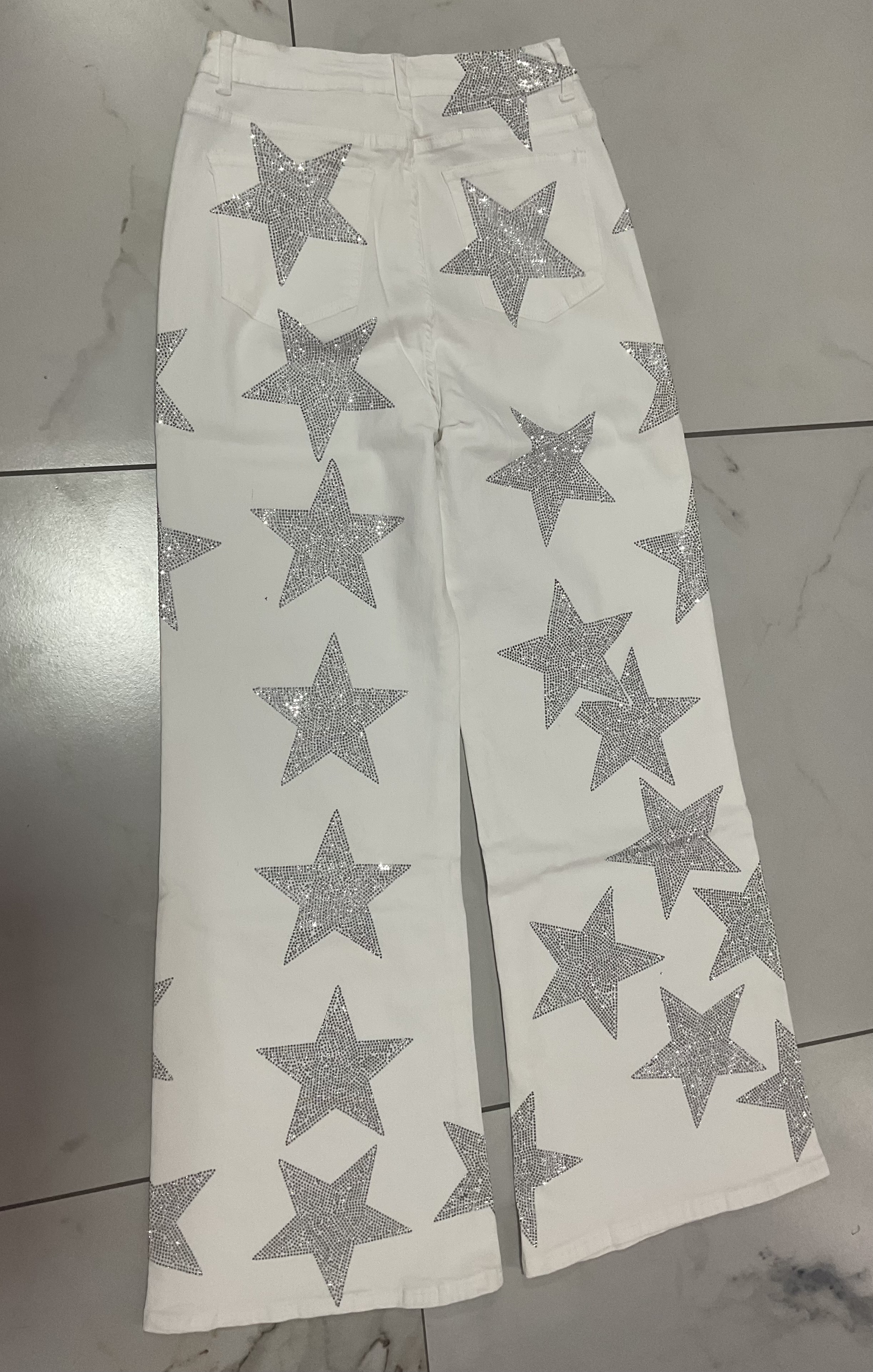 Pantalón Blanco Con Estrella De Pedrería 